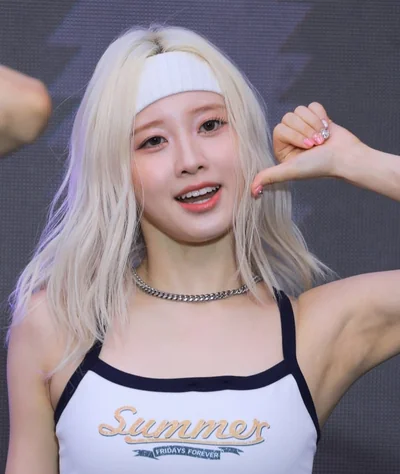 Nayoung LIGHTSUM at BUSKING in HONGDAE